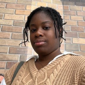 Sabah, Babysitter à Gatineau