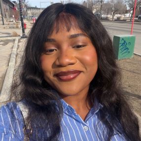 Semilore, Babysitter à Winnipeg