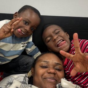 Janet, Famille à Hamilton