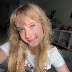 Anna, Babysitter in London