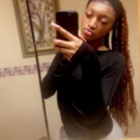Jaynayah, Babysitter in Châteauguay
