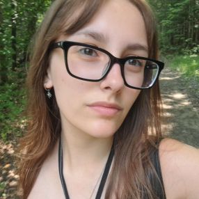 Ann-Sacha, Babysitter in Deux-Montagnes