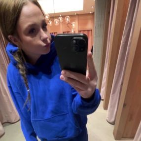 Maddie, Babysitter à Okotoks