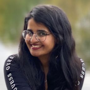 Nisha, Babysitter in Whitby