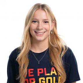 Kiera, Babysitter in Burnaby