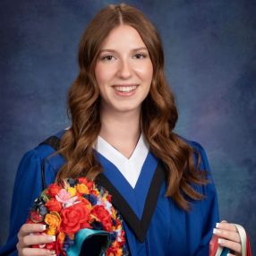 Samantha, Babysitter à Brampton