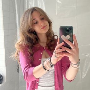 Yana, Babysitter in Guelph