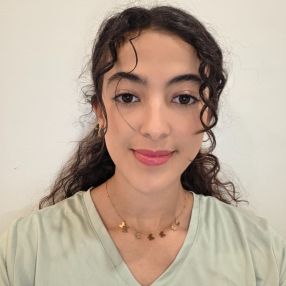 Asmae, Babysitter à Gatineau