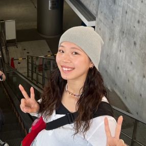 Sakura, Babysitter à Victoria