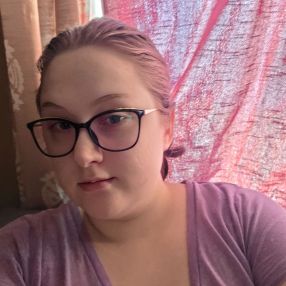 Phoenix, Babysitter in Smiths Falls