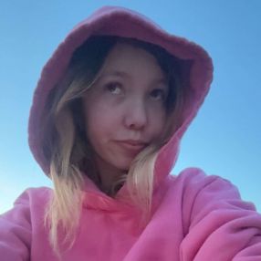 Mya, Babysitter à Chatham-Kent