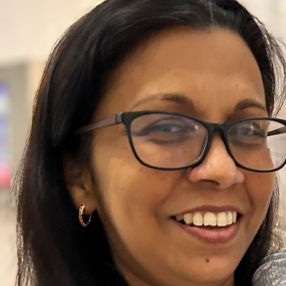 Yashani, Babysitter à Toronto