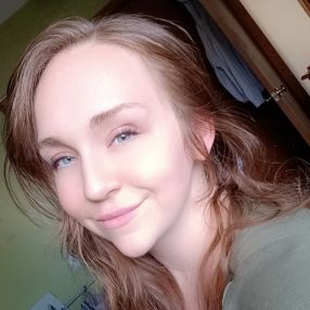 Alisha, Babysitter in Burlington