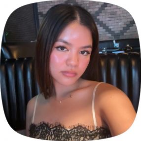 Karis, Babysitter à Ottawa