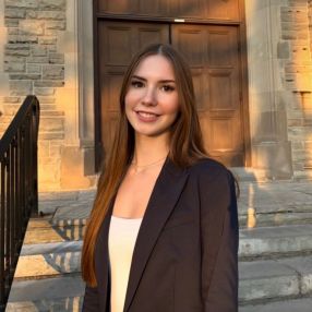 Lindsay, Babysitter à Mississauga