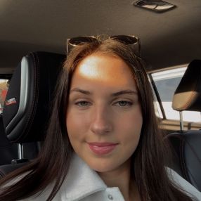 Kristina, Babysitter à East Gwillimbury