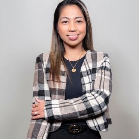 Missiela, Babysitter à Calgary