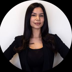 Dela, Babysitter in Richmond Hill