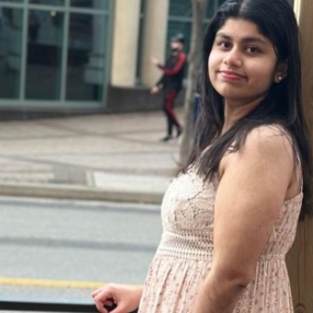NANDANA B, Babysitter à Hamilton