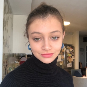 Roni, Babysitter à Vaughan