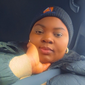 Olabisi, Babysitter à Barrie
