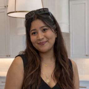 Kavila, Babysitter à Laval