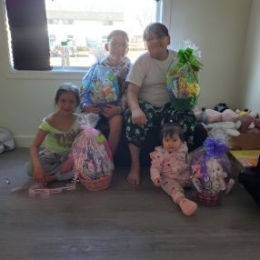 Lindsie, Family in Regina