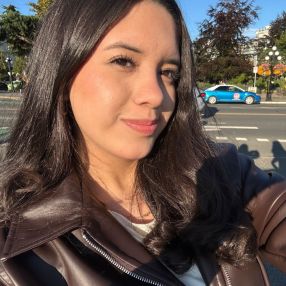 Emily, Babysitter in Burnaby