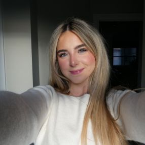 Anika, Babysitter à Ottawa