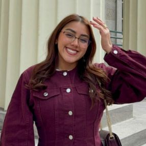 Adriana, Babysitter à Ottawa