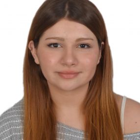 Zeynep, Babysitter à Toronto