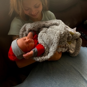 Jasmine, Babysitter in Moose Jaw