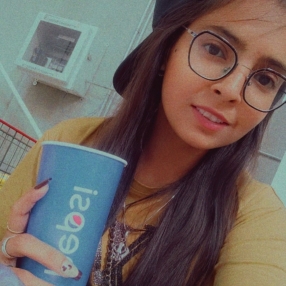Komal Preet, Babysitter à Kitchener