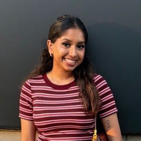 Achsu, Babysitter in Markham