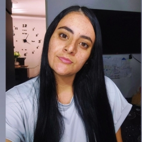 Nicole Dayana, Babysitter in Armenia