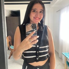 Anngie, Niñera en Manizales