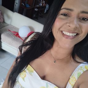 Ana Karina, Niñera en Santa Marta