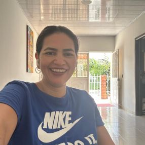 Luz, Babysitter in Bucaramanga