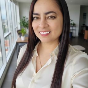 Juli Andrea, Niñera en Popayán
