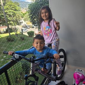 Alejandro, Familia en Itagüi