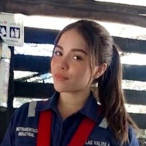 Saray, Niñera en Barrancabermeja