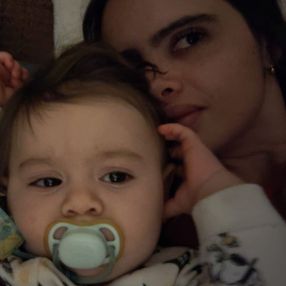 Ángela, Familia en Medellín