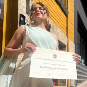 Karol, Niñera en Zaragoza