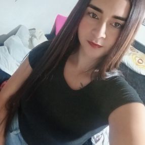 Valentina, Niñera en Manizales