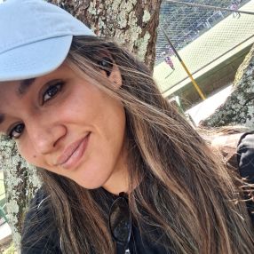Lorena Vanessa, Niñera en Medellín