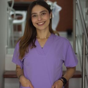 Maria camila, Niñera en Manizales