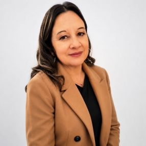 Cristina, Niñera en Duitama