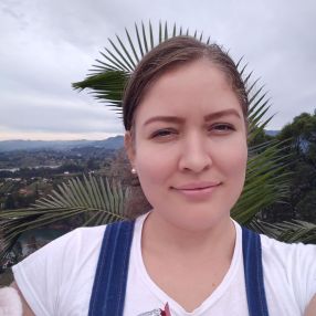 Alejandra, Niñera en Bello