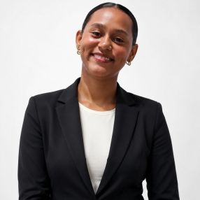Delfymaria, Niñera en Riohacha