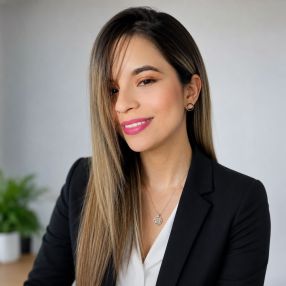 Angie, Babysitter in Bogotá